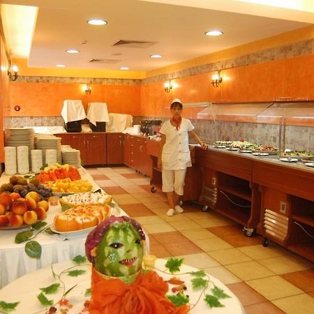 Kiparisite Hotel Slăntjev Brjag Exteriör bild