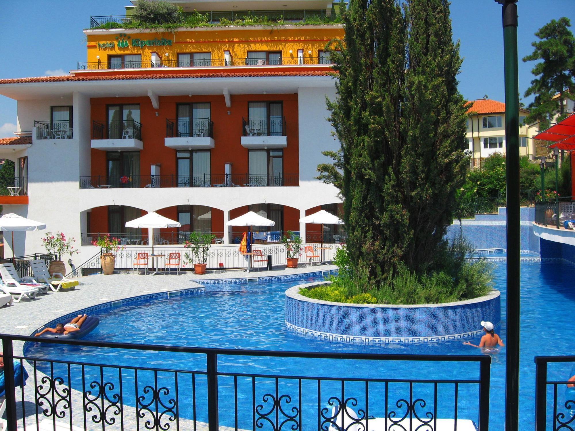 Kiparisite Hotel Slăntjev Brjag Exteriör bild